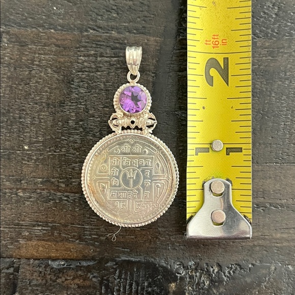 Sterling Silver Pendant with Purple Gemstone - Picture 2 of 7
